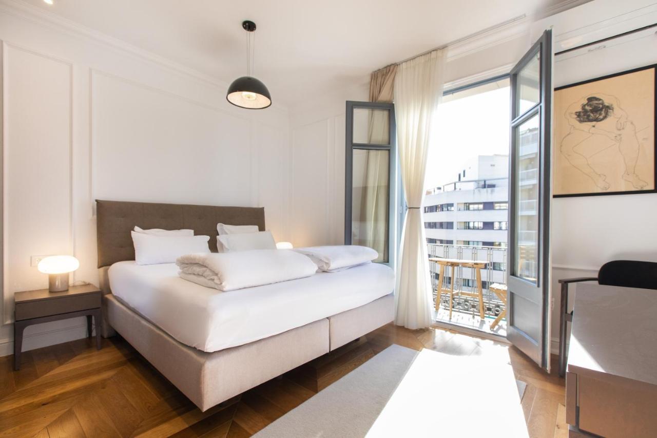 Majestic 4br/4bath In Sagrada Familia Area Apartamento