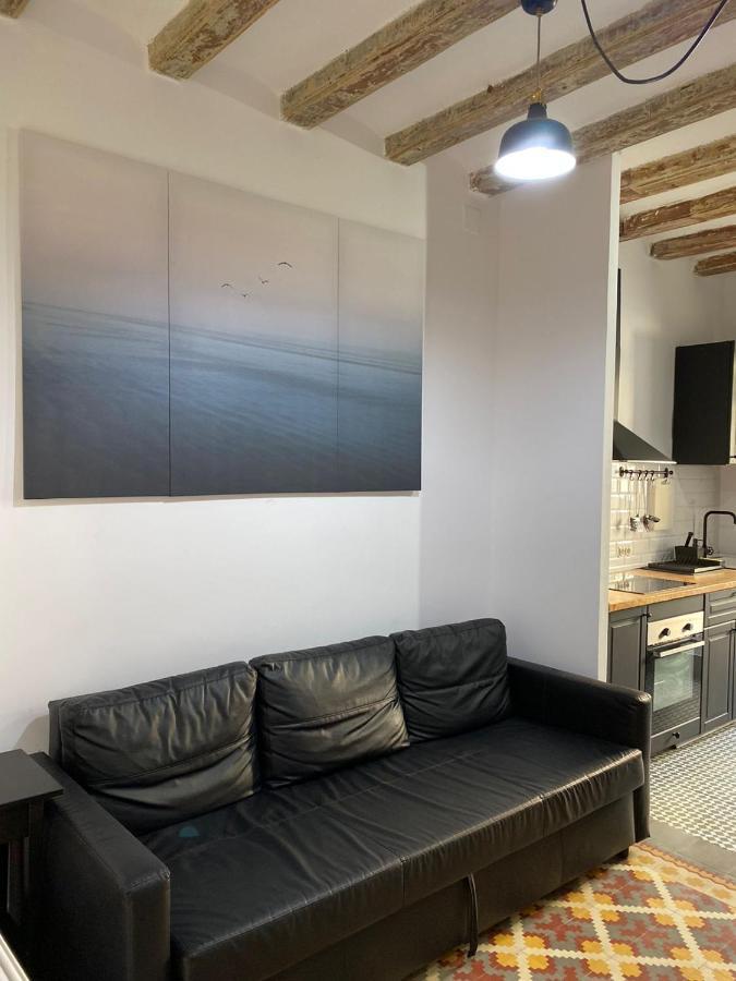Spacious Modern In The Vibrant El Raval Apartamento Barcelona