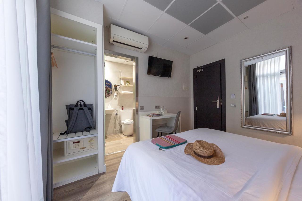 Guest house Standbyme Ramblas Barcelona