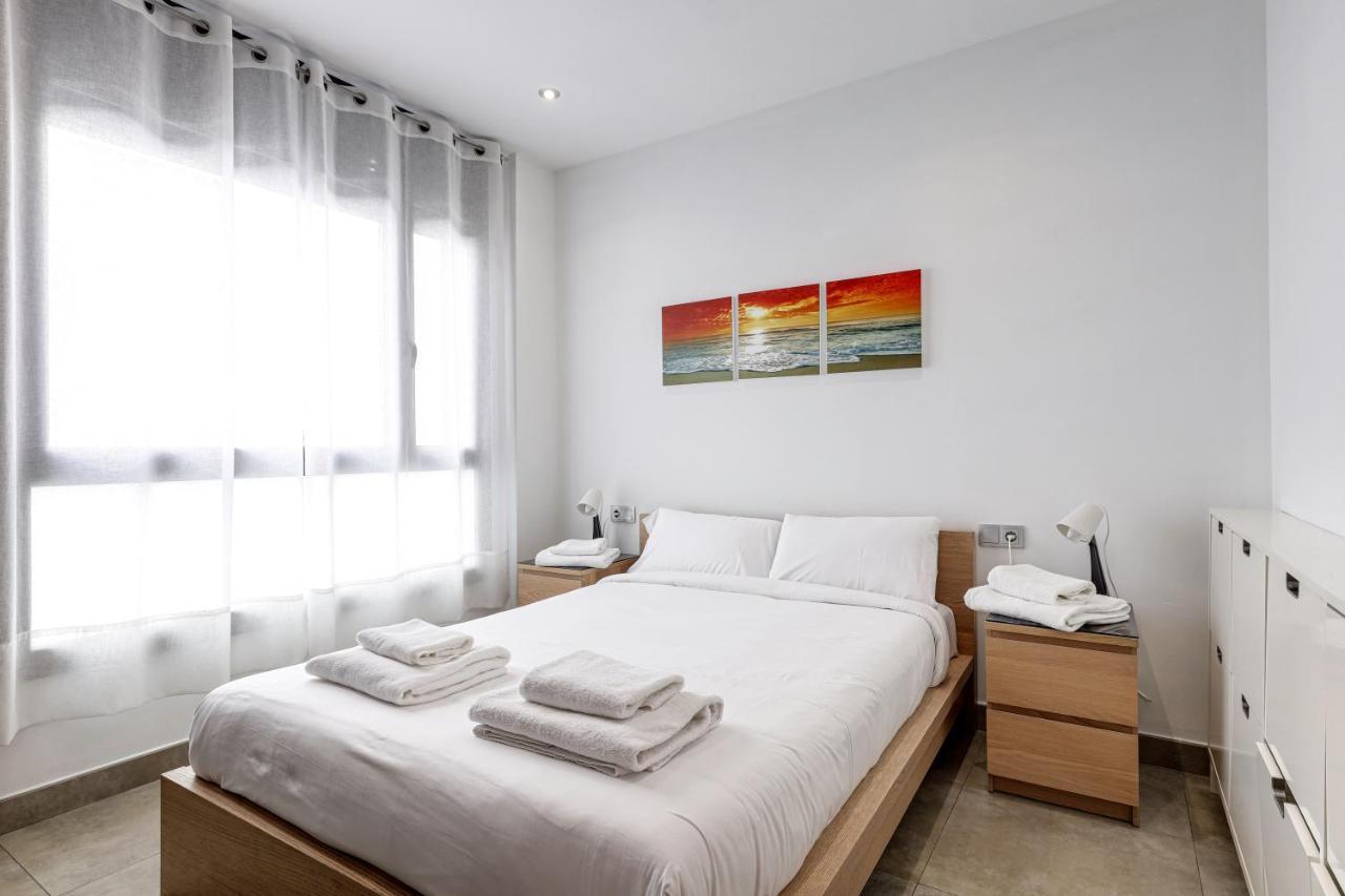 Urban Flats Vallirana Apartment