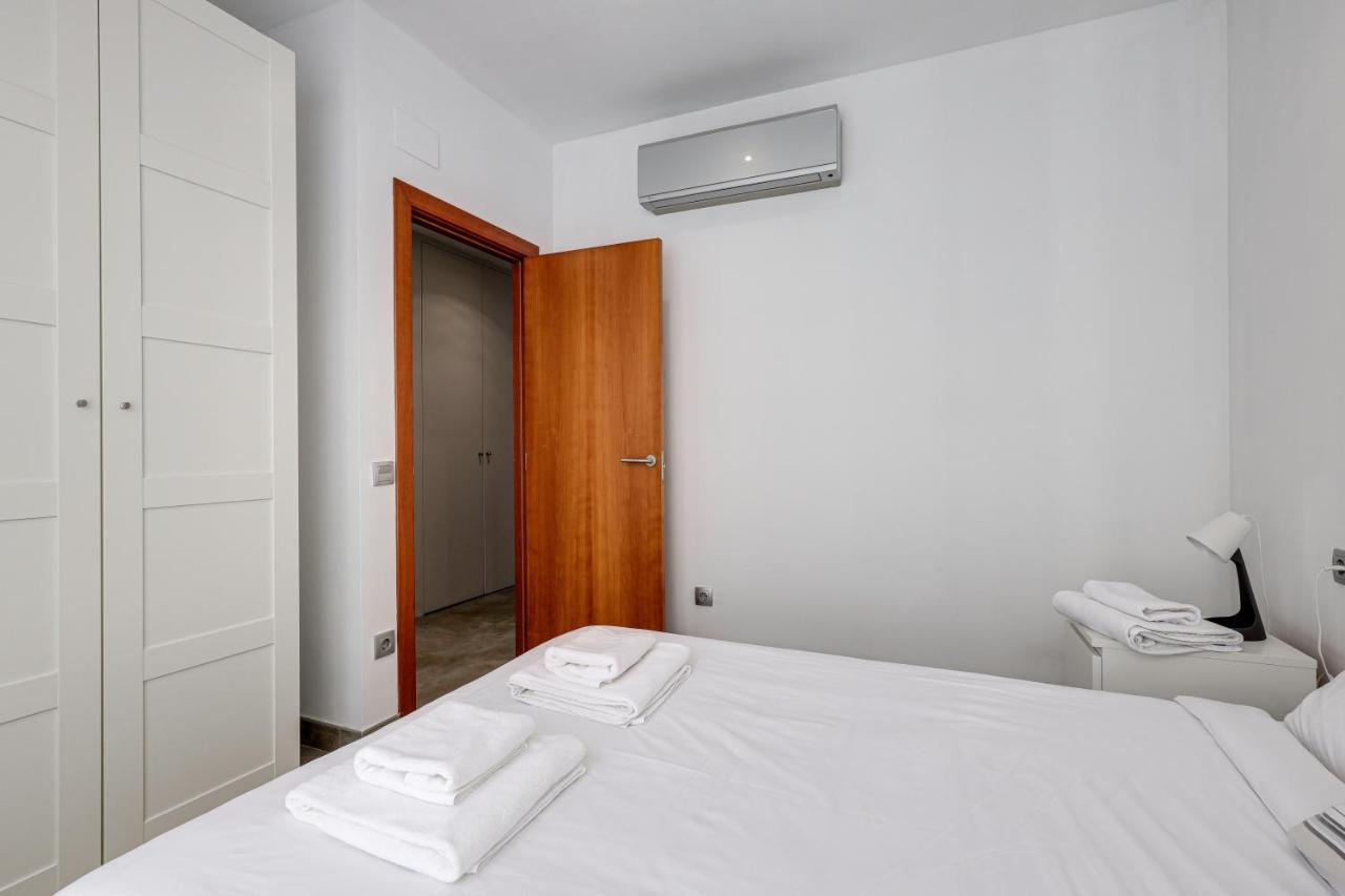 Urban Flats Vallirana Apartment *