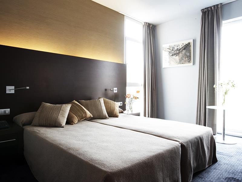Madanis Hotel 4*