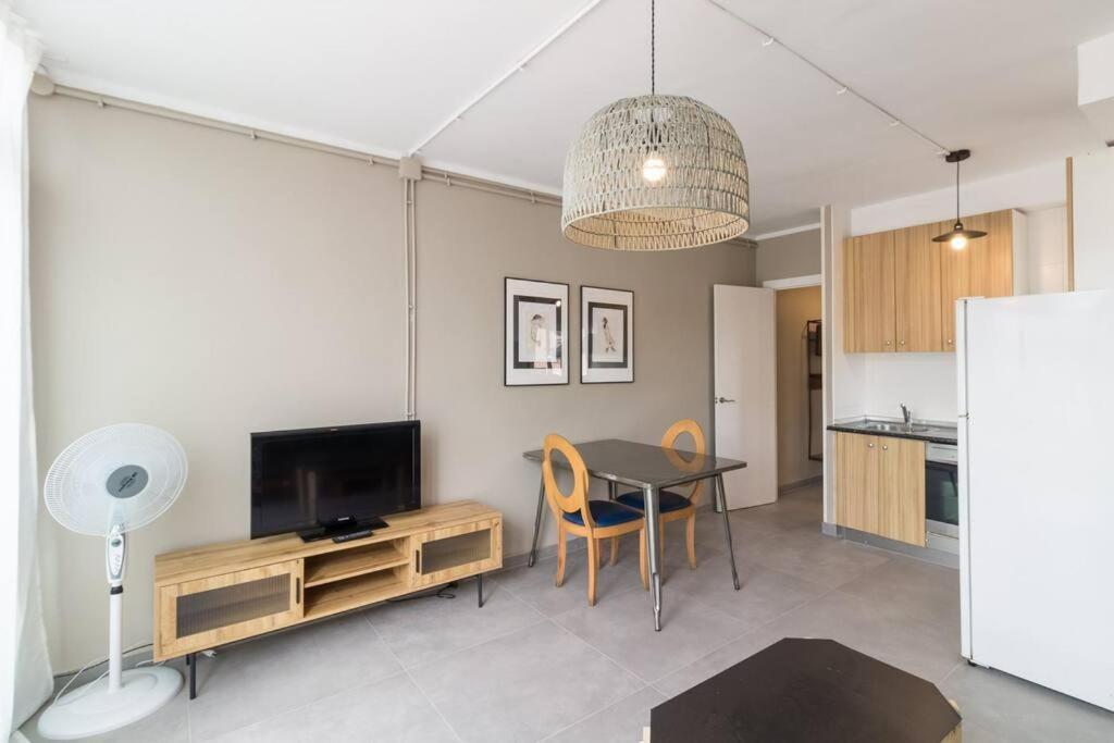 Bebarceloner Sant Andreu - Attic With Terrace Apartamento Barcelona