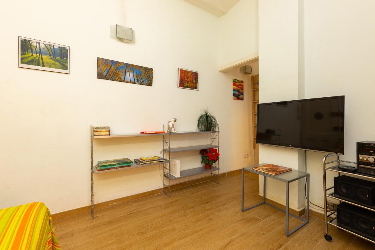 Aparteasy -