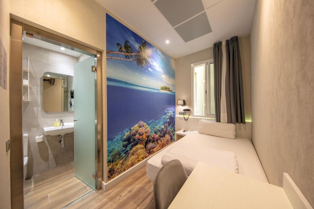 Guest house Standbyme Ramblas Barcelona