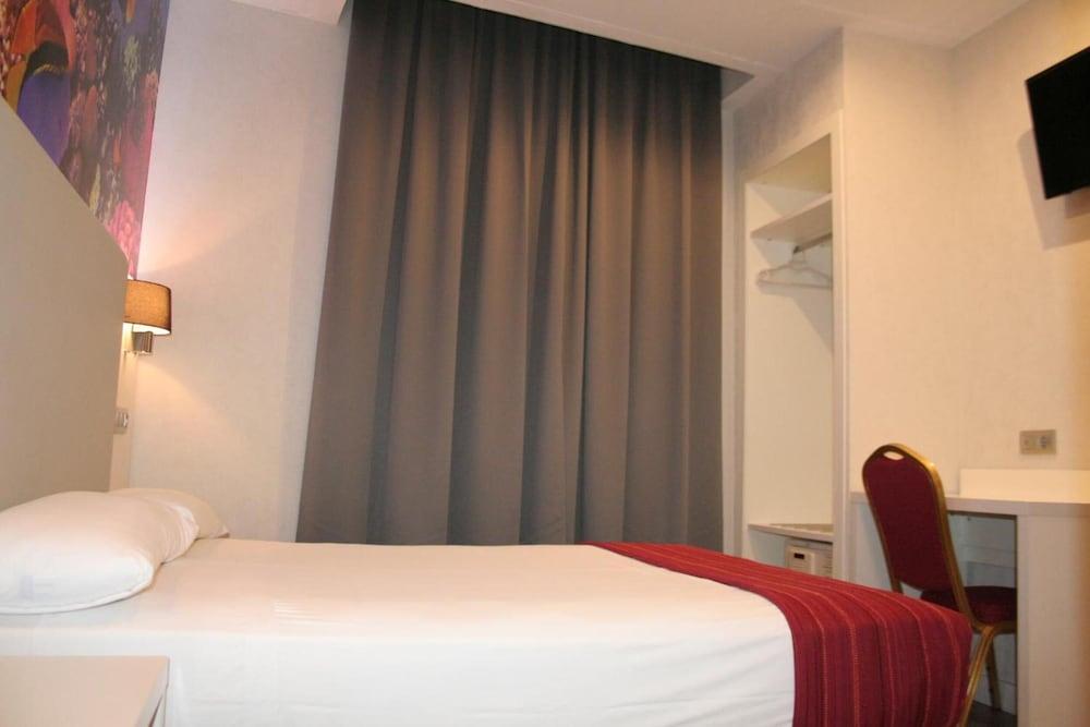 Guest house Standbyme Ramblas Barcelona