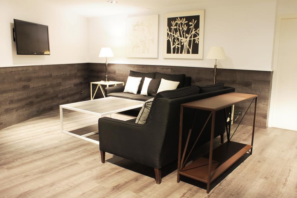 Paral-lel Hotel
