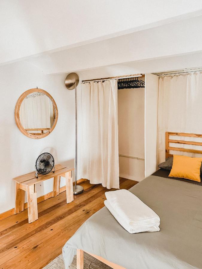 Privada, Casa Compartida Con Pareja Private Room, Shared House With A Couple *