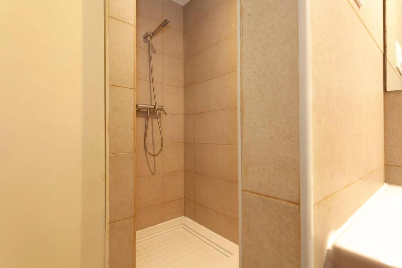 Centric 2 Bedroom With A Private Lovely Terrace * Barcelona