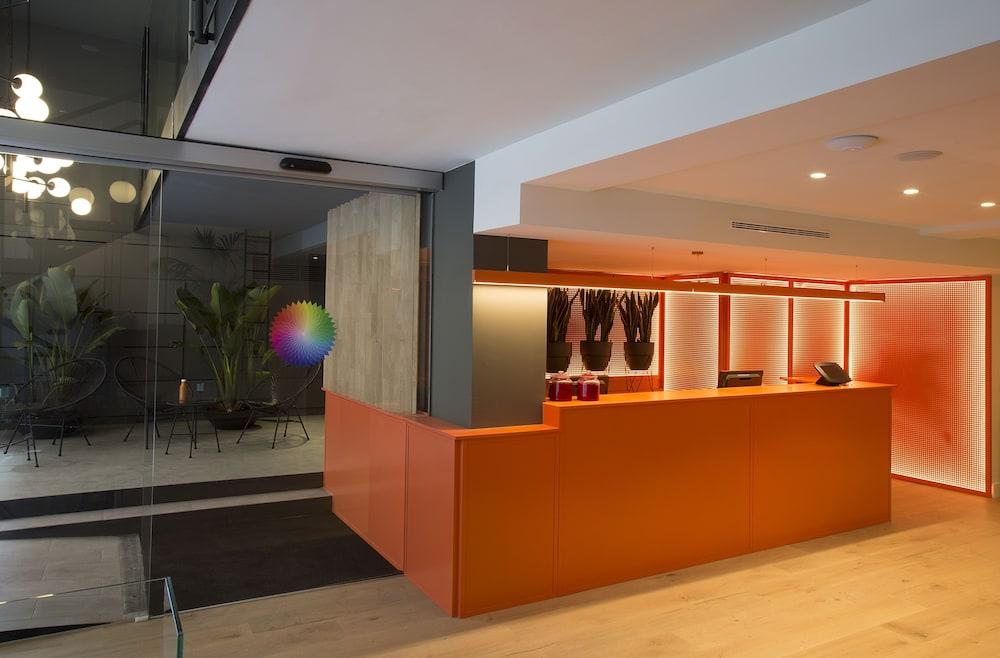 Chic&basic Reding Hotel 3*