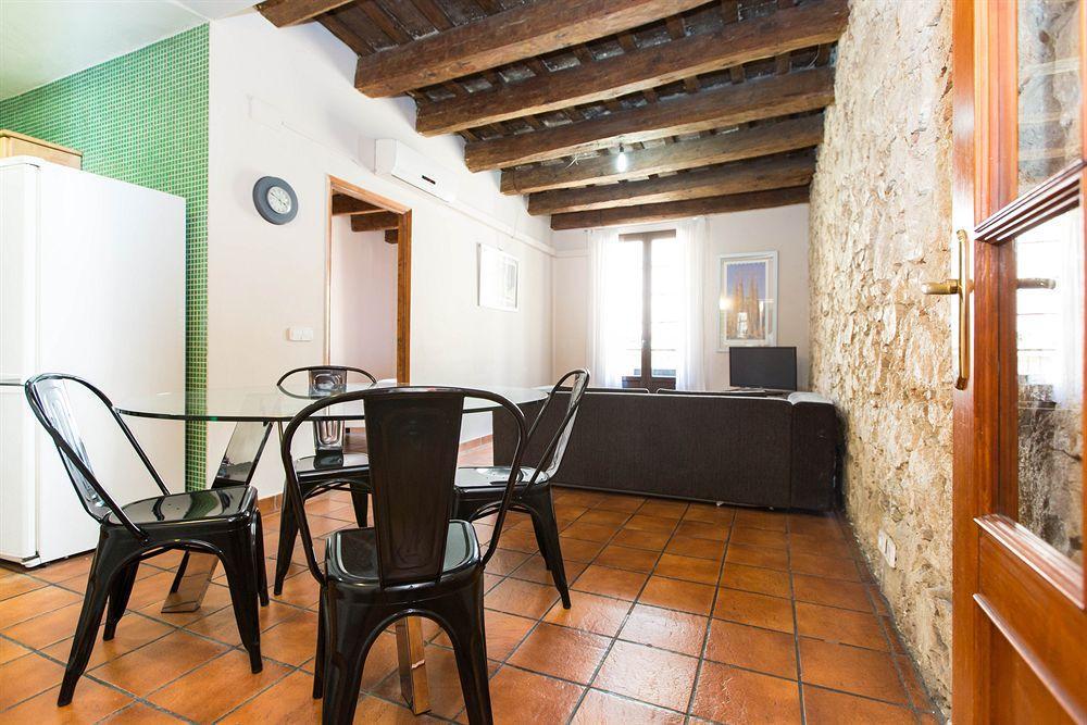 Ainb Ramblas-guardia Apartamento Barcelona
