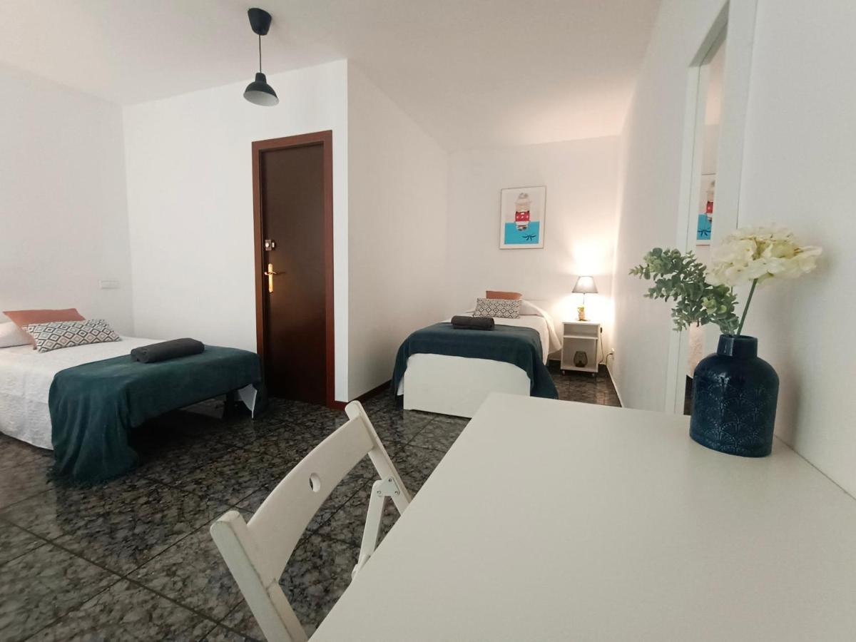 Hostal By Plaza Urquinaona