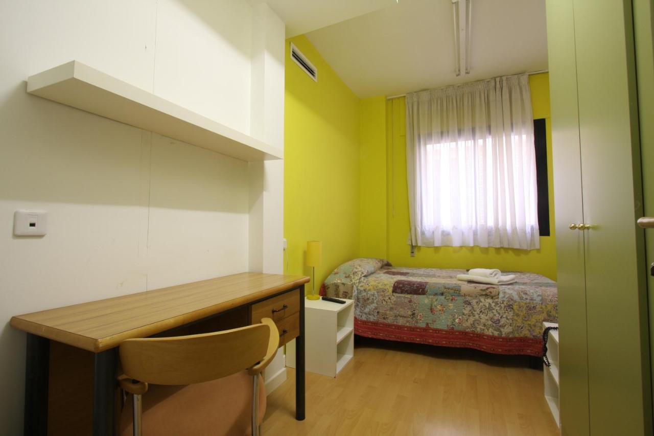 Residencia Universitaria Tagaste Apartment Barcelona