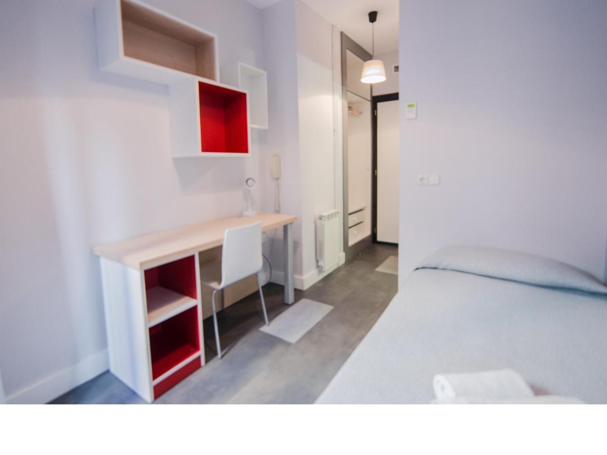 Residencia Universitaria Tagaste Apartment Barcelona