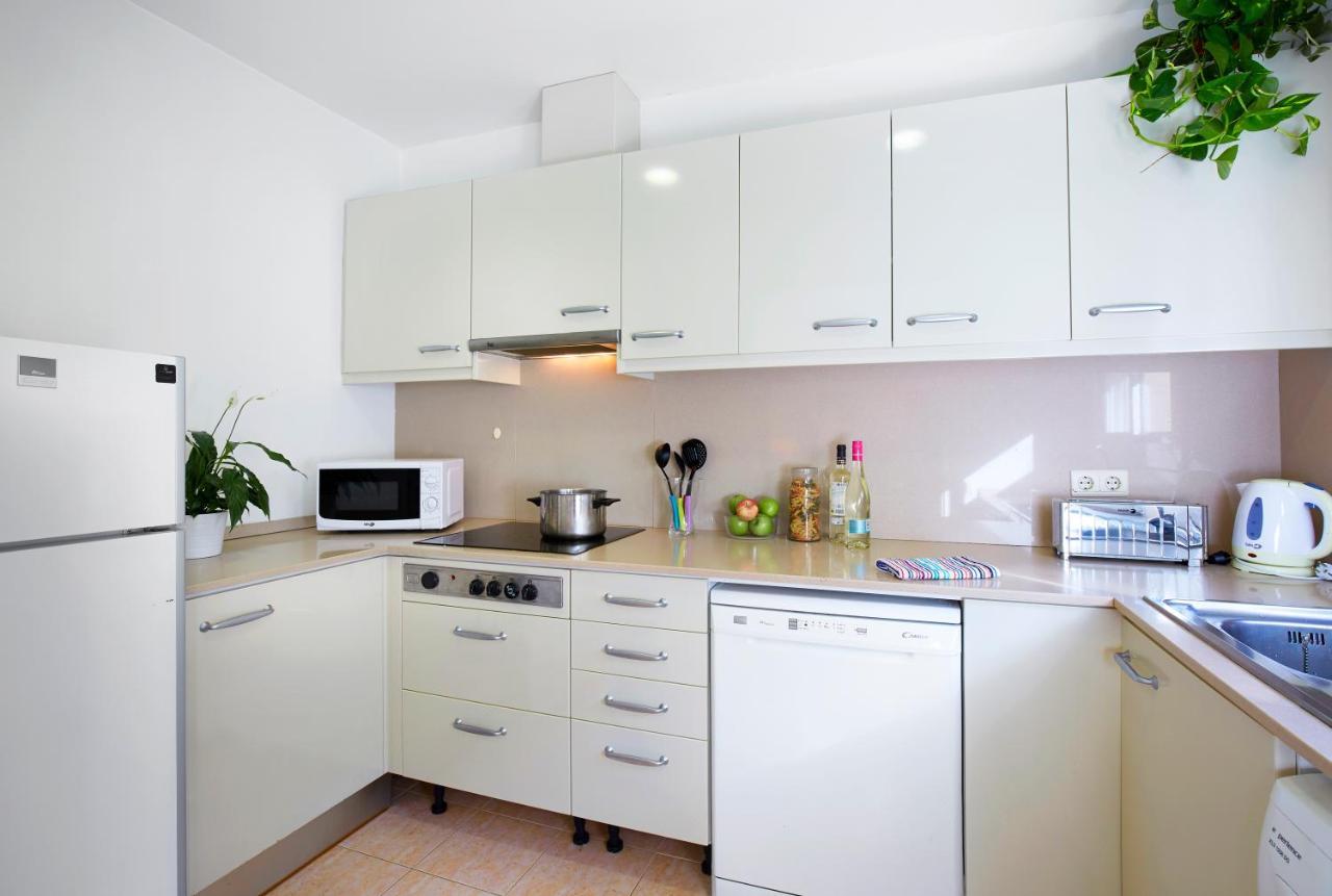 Calvet Apartment Barcelona