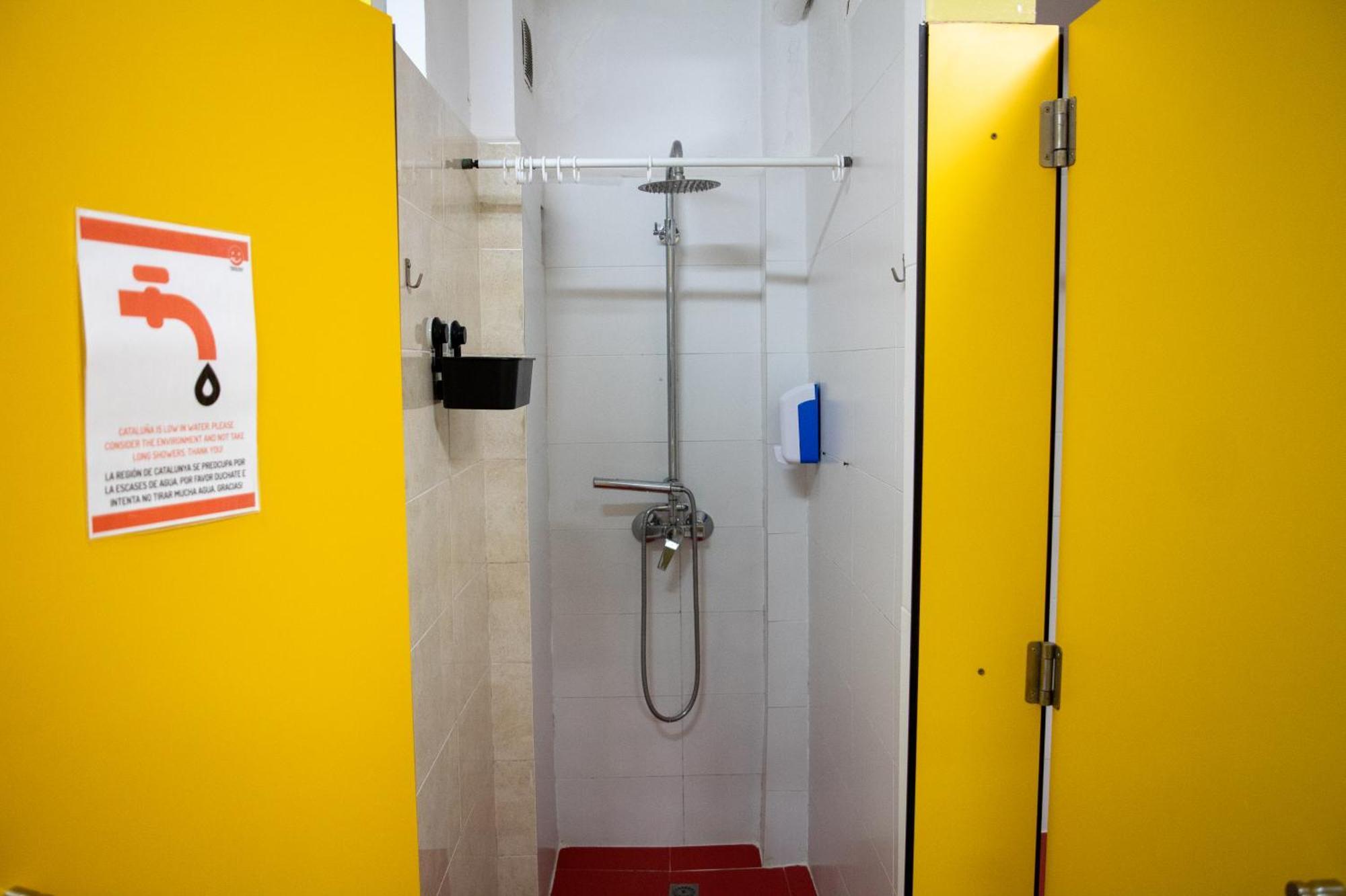 Onefam Les Corts Hostal Barcelona