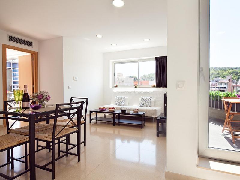 Charmsuites Nou Rambla *