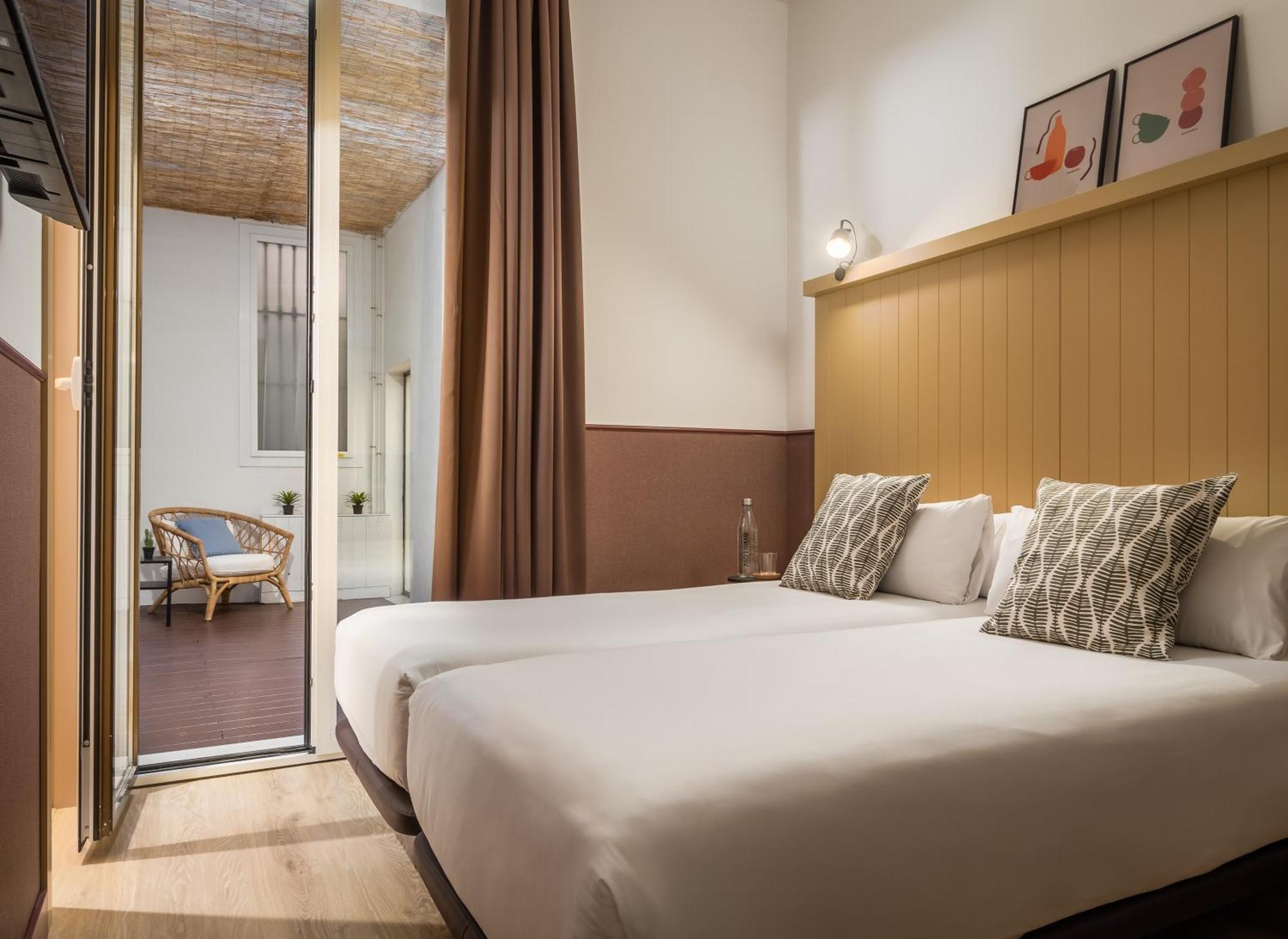 Pensión Bypillow Ramblas (adults Only) 2*