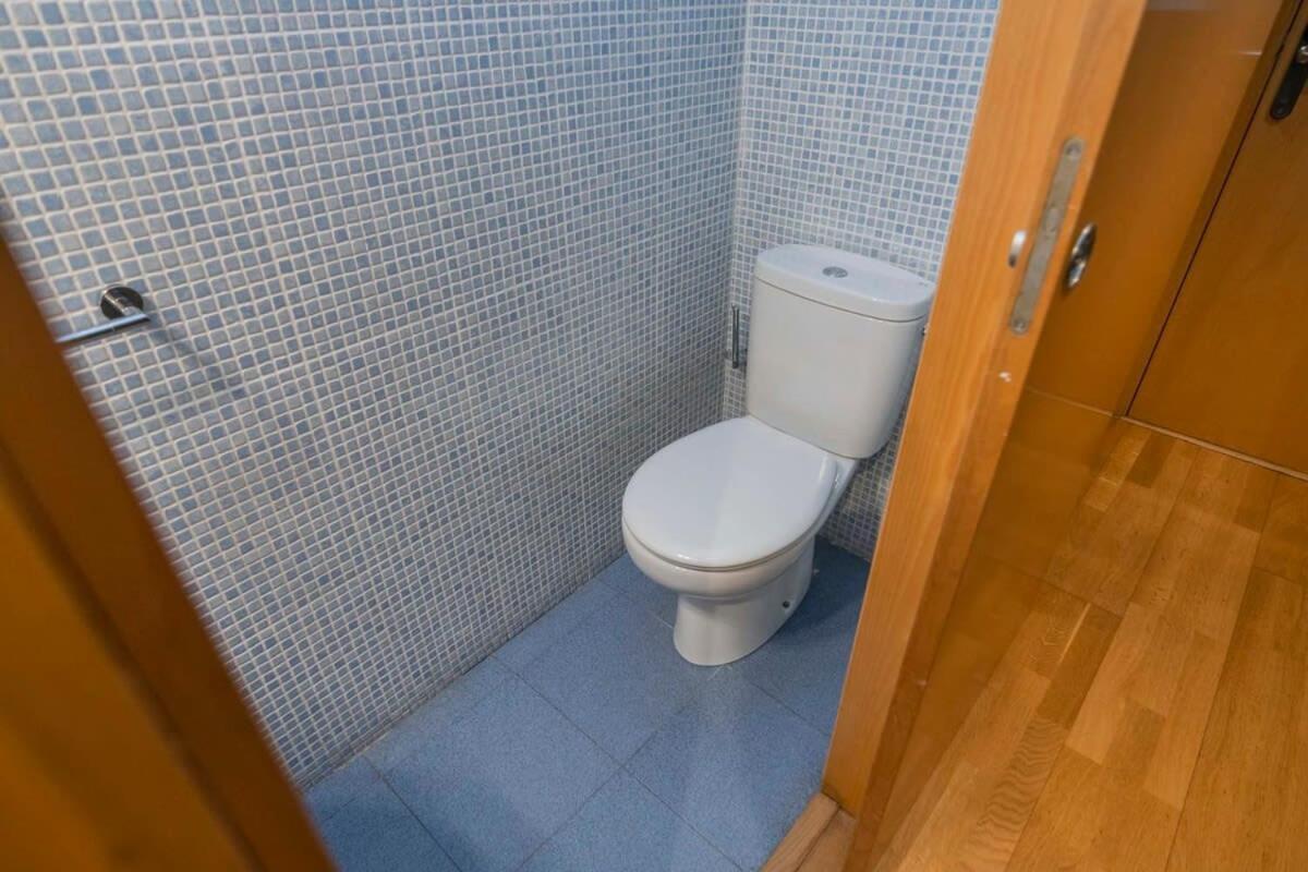 2 Bedroom Duplex With Balcony 4-3 * Barcelona