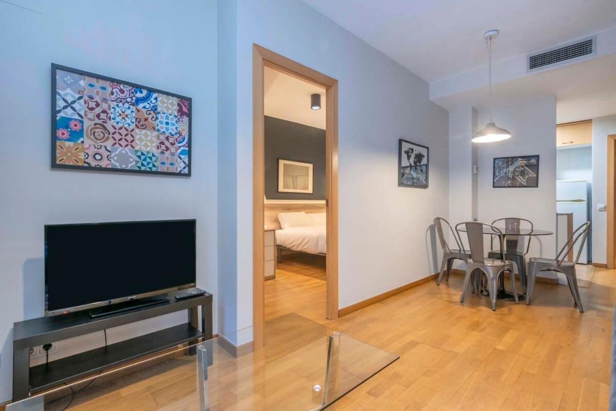 Apartment Modern And Bright In Eixample 1-3 Barcelona