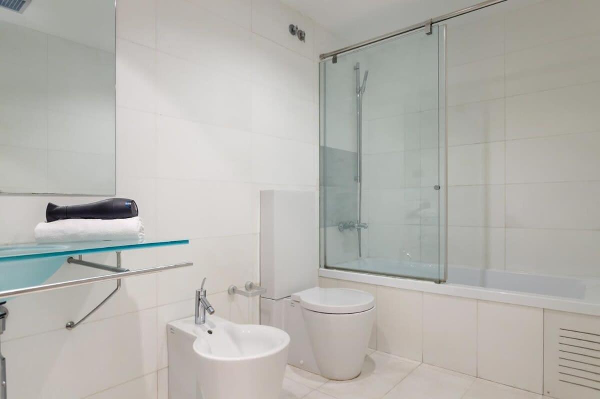 3bedroom Duplex With Balcony In Plaza Cataluna Apartamento *