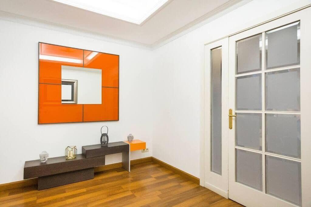 Apartamento And Elegant 4 Bedroom By Placa Catalunya *
