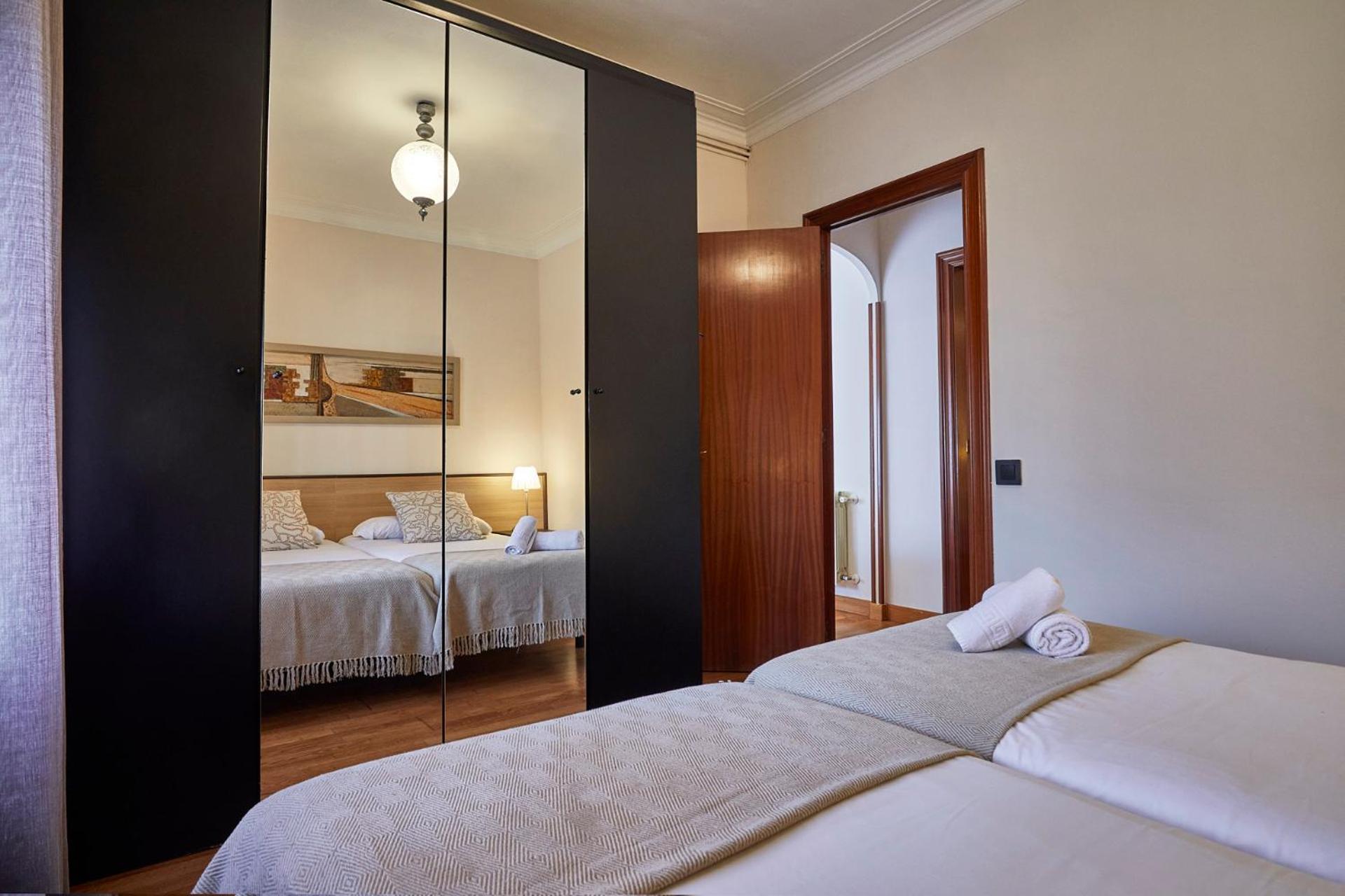 Bbarcelona Gaudi Avenue Flat