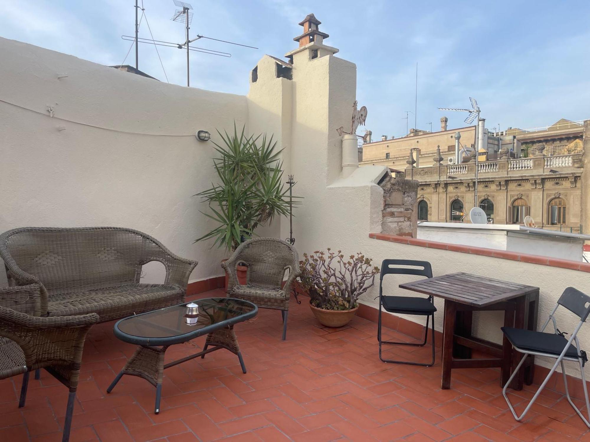Original Duplex In The Center Of * Barcelona