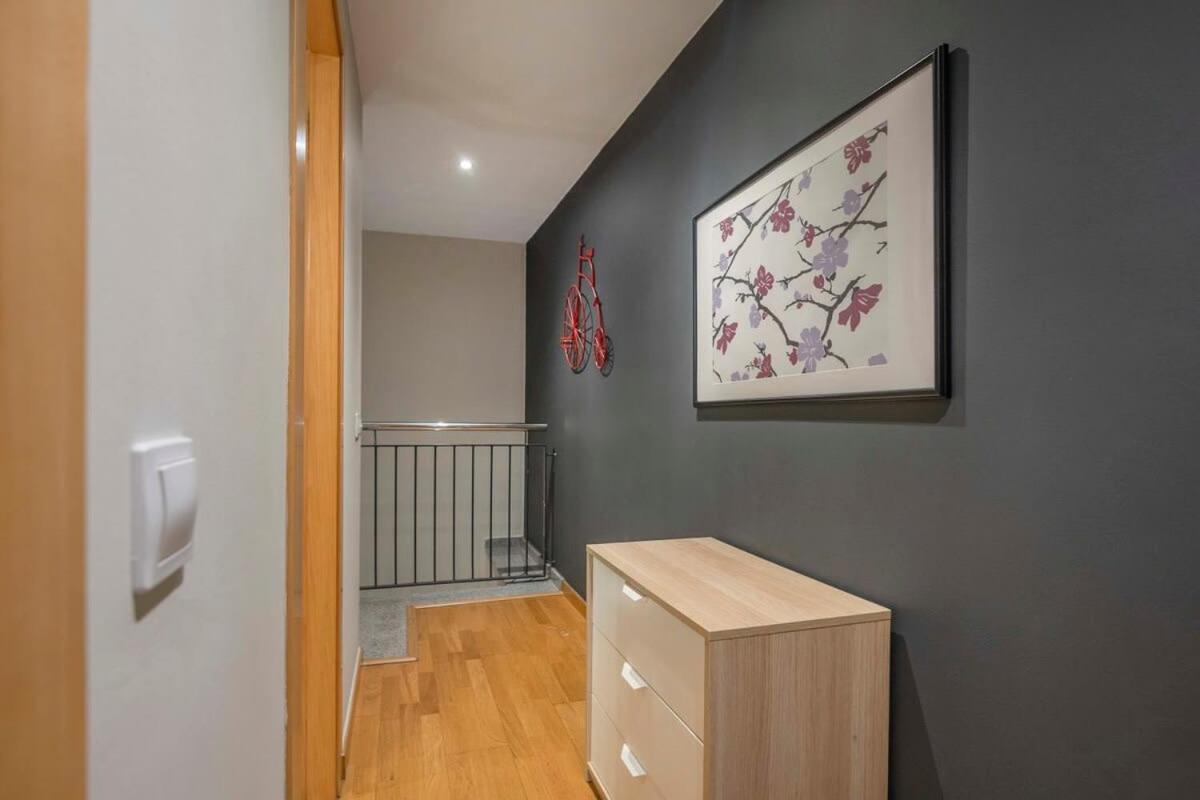 Apartamento 2 Bedroom Duplex With Balcony 4-3