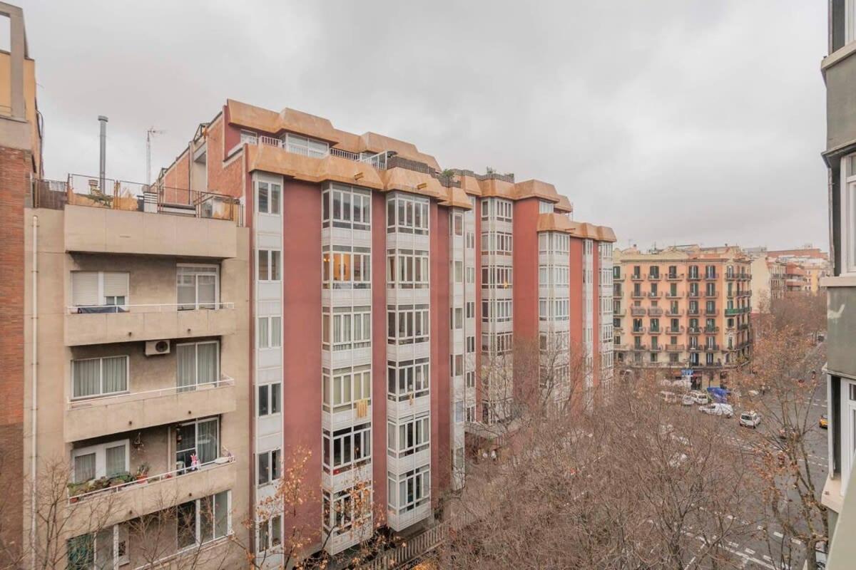 2 Bedroom Duplex With Balcony 4-3 Apartamento Barcelona