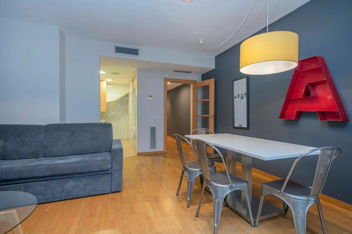 2 Bedroom Duplex With Balcony 4-3 Barcelona