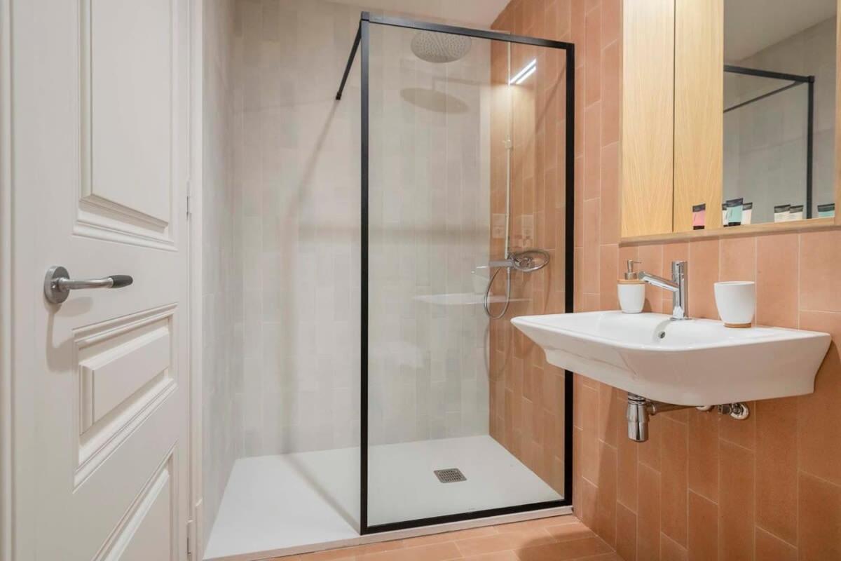 Exclusive Paseo De Gracia 5bd 5bth With Terrace