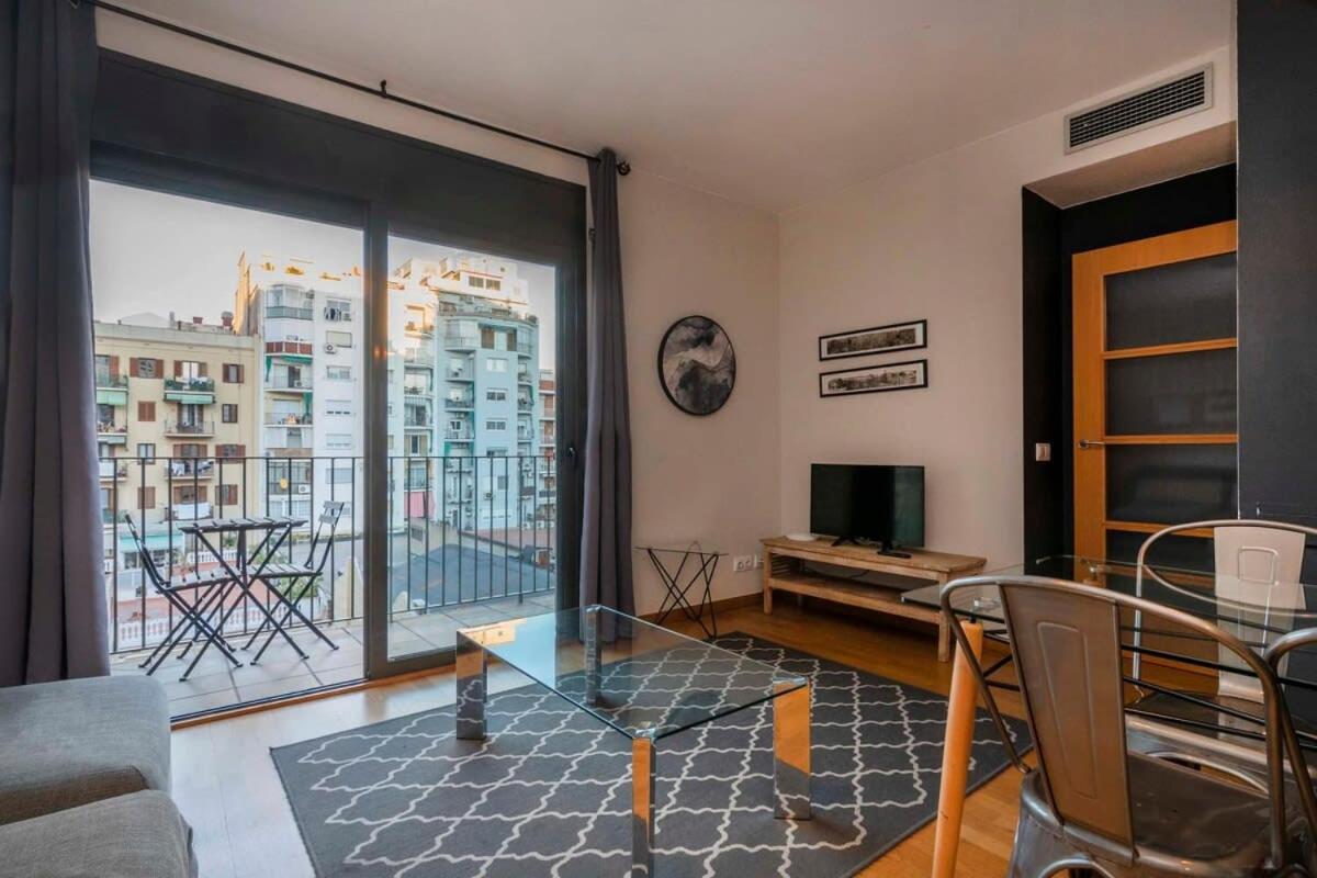 Modern And Bright In Eixample 3-1 Apartamento *