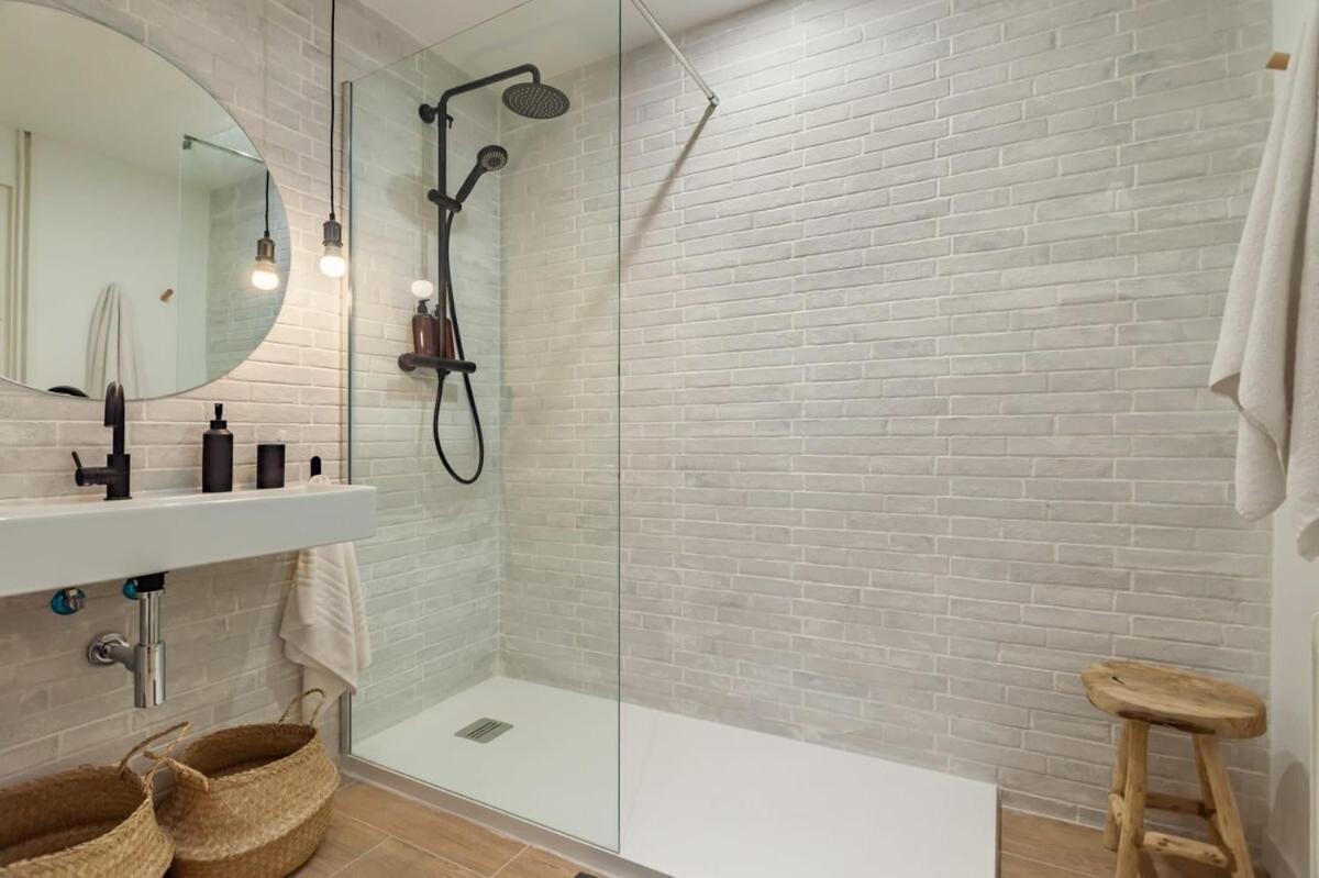 Plaza Catalunya Cozy 4 Bedroom