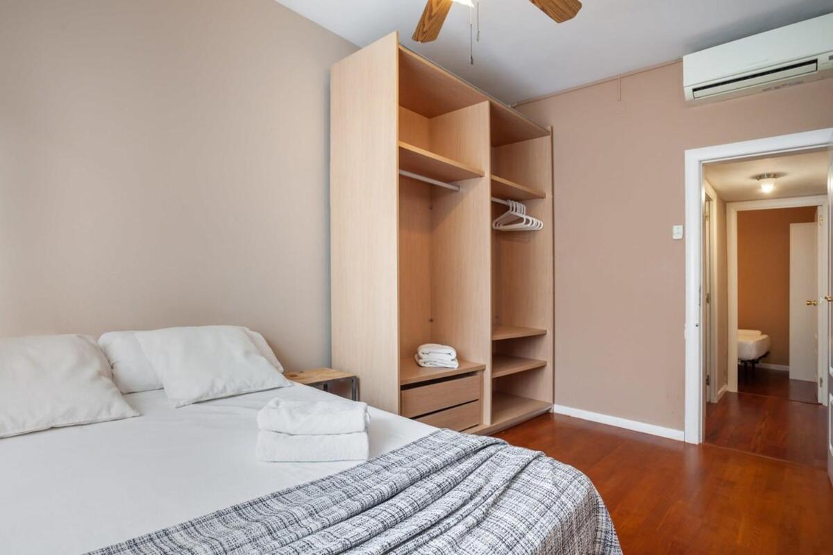 Next To Sagrada Familia 4-bedroom Apartamento *