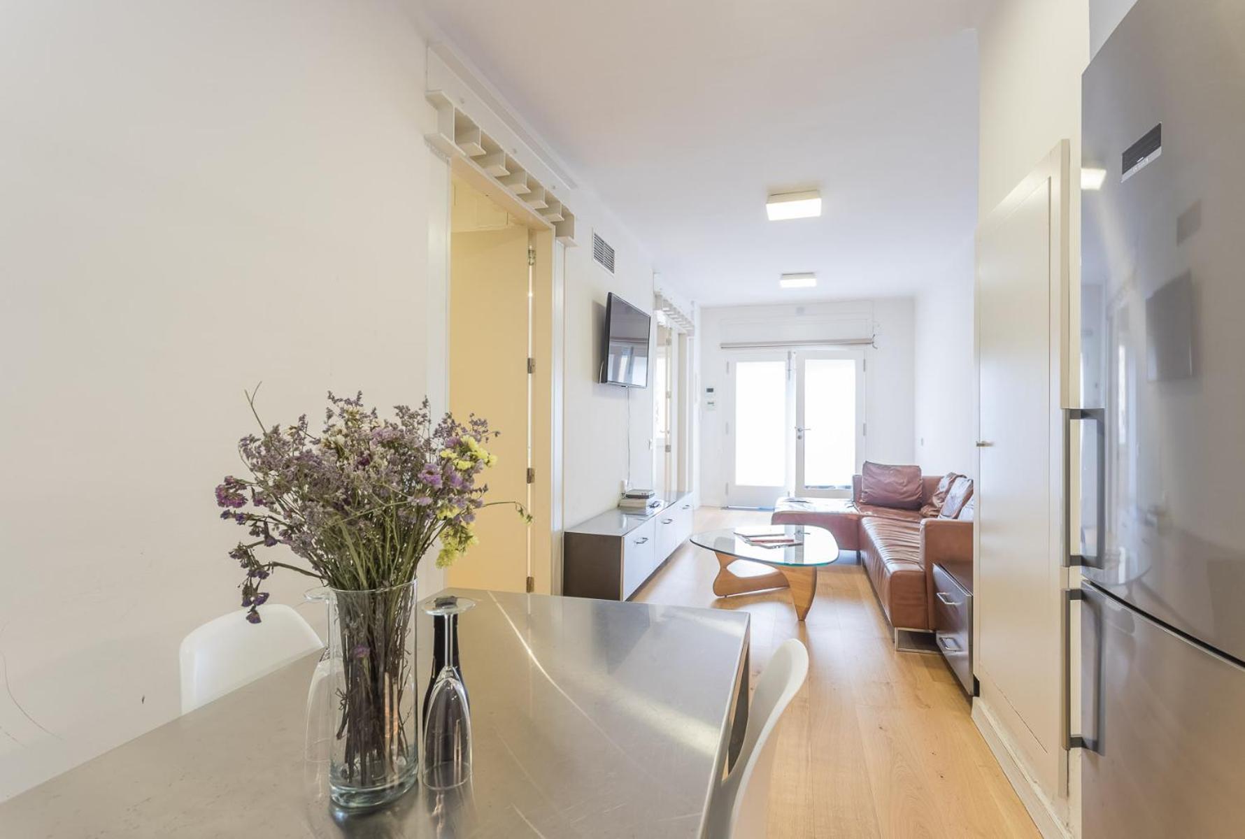 My Space - 2 Bedroom In Uptown Apartment Barcelona
