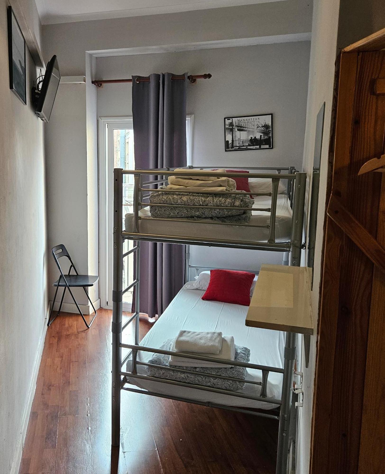 Wow Hostal