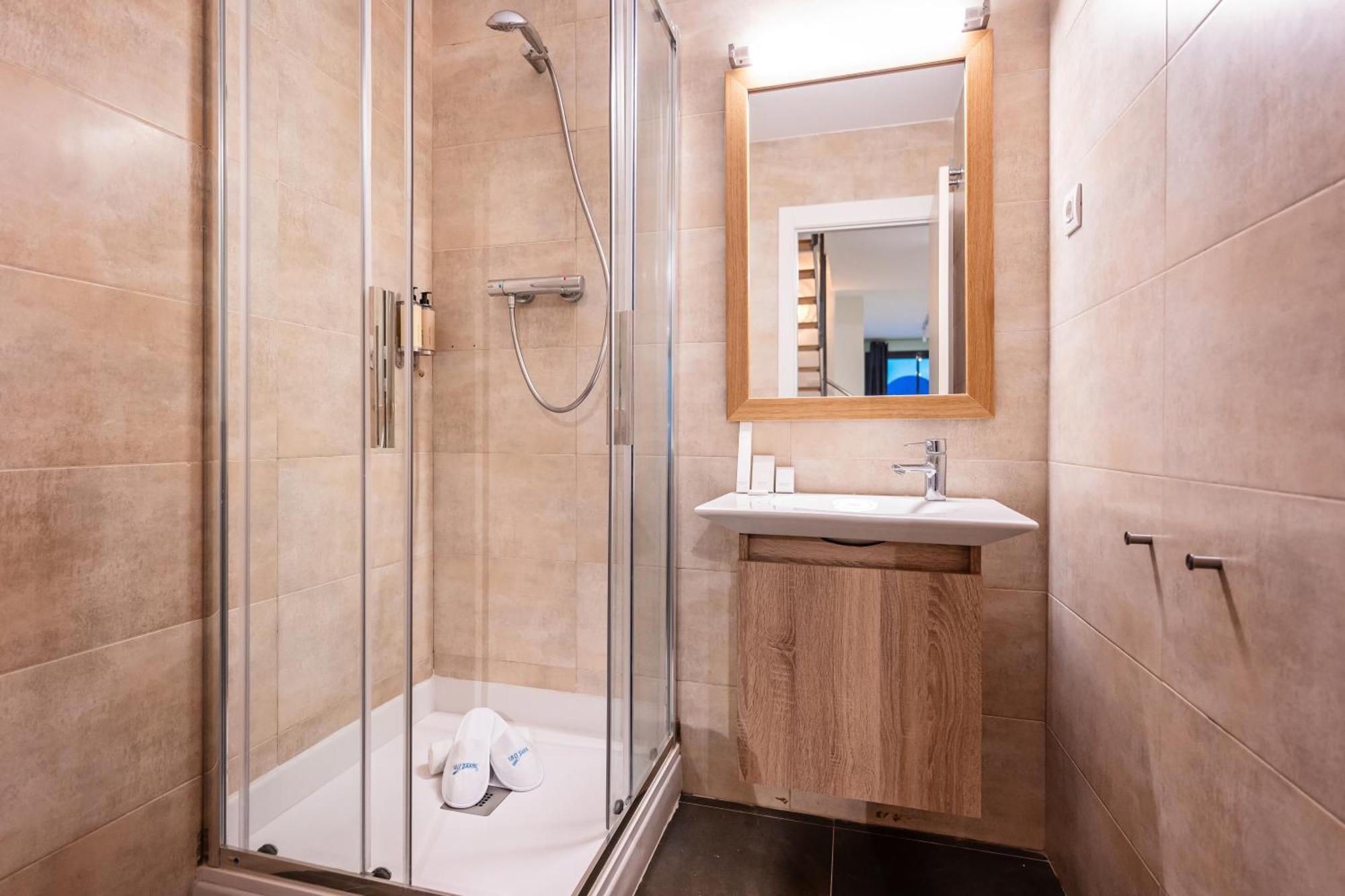 Sweett - Carrer Girona Apartamento