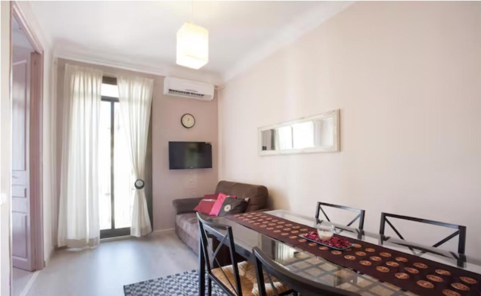 Piquer Con Terraza Apartment Barcelona
