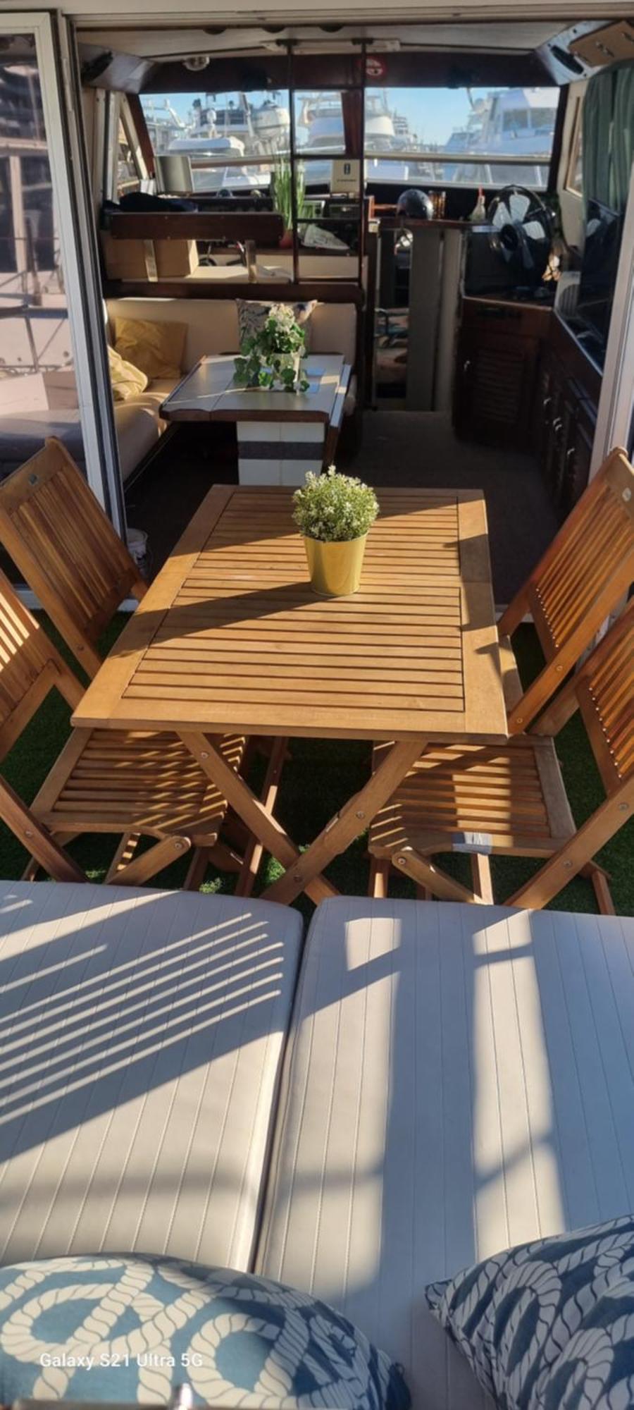 Beautiful And Comfy Boat In With Boat Tour Option *