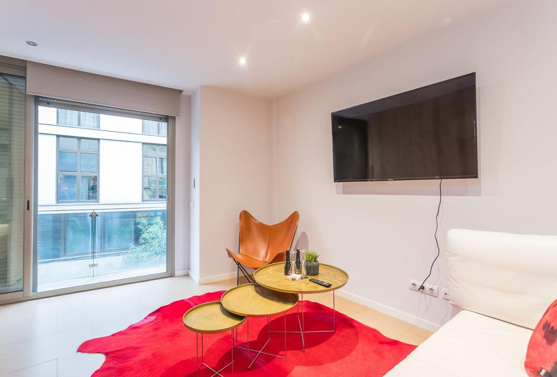 My Space Brand New In Center Apartamento