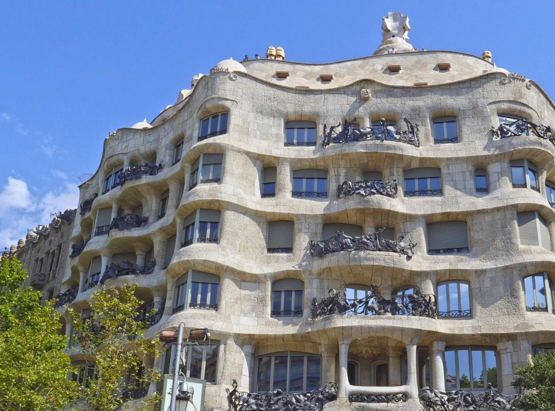 - Munne * Barcelona