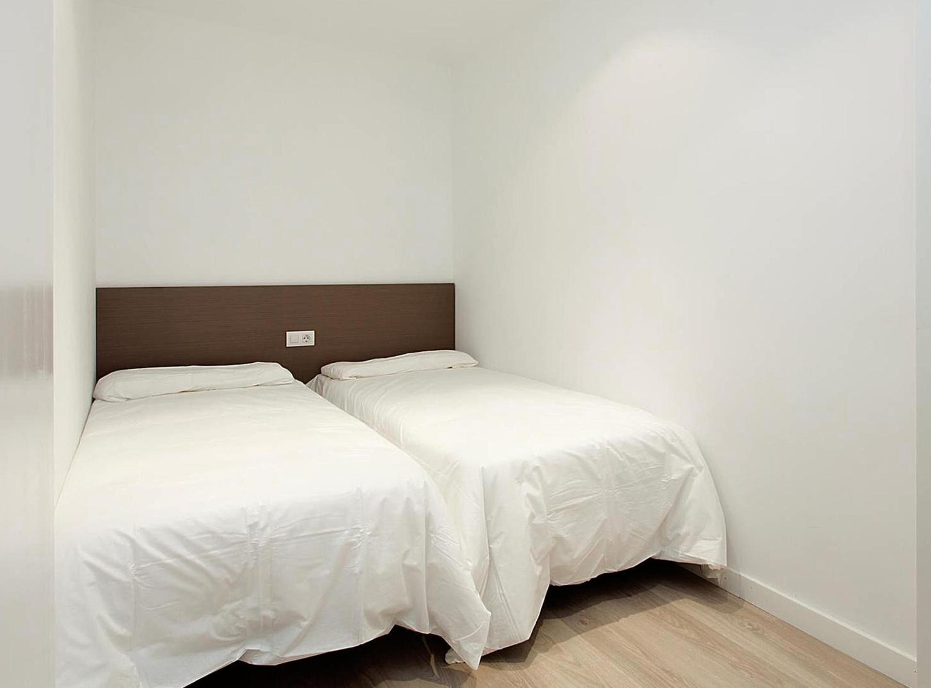 Miquel Angel - In Sants Large Community Terrace
