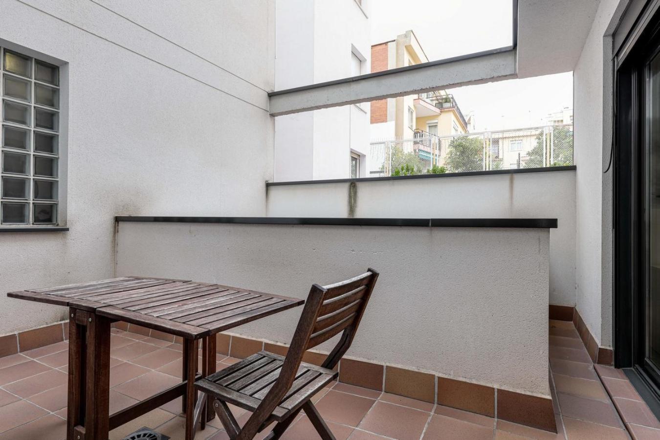 Urban Flats Vallirana *