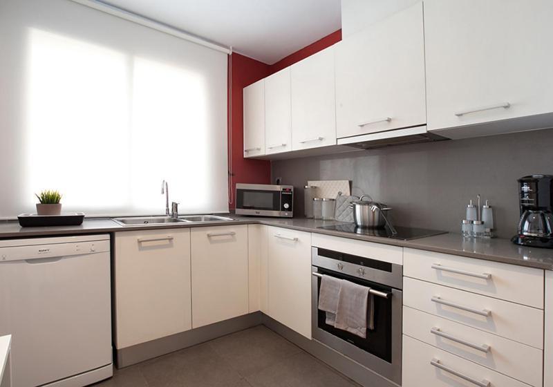 Rent Beach-diagonal Mar *