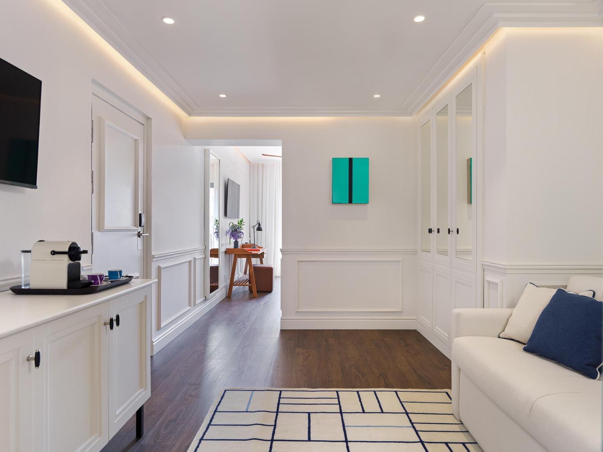 Hotel H10 Universitat 4*