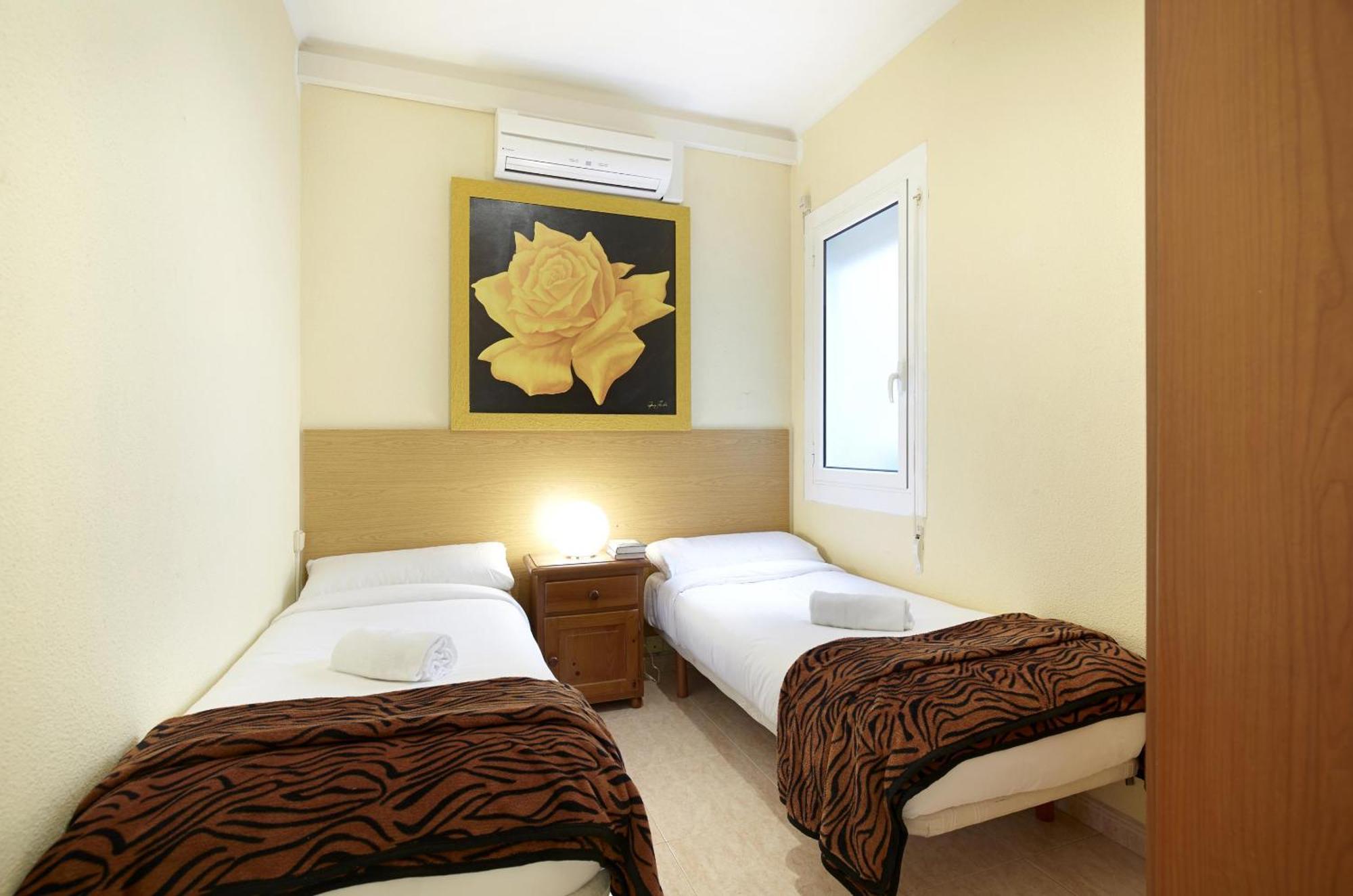 Calvet Apartment