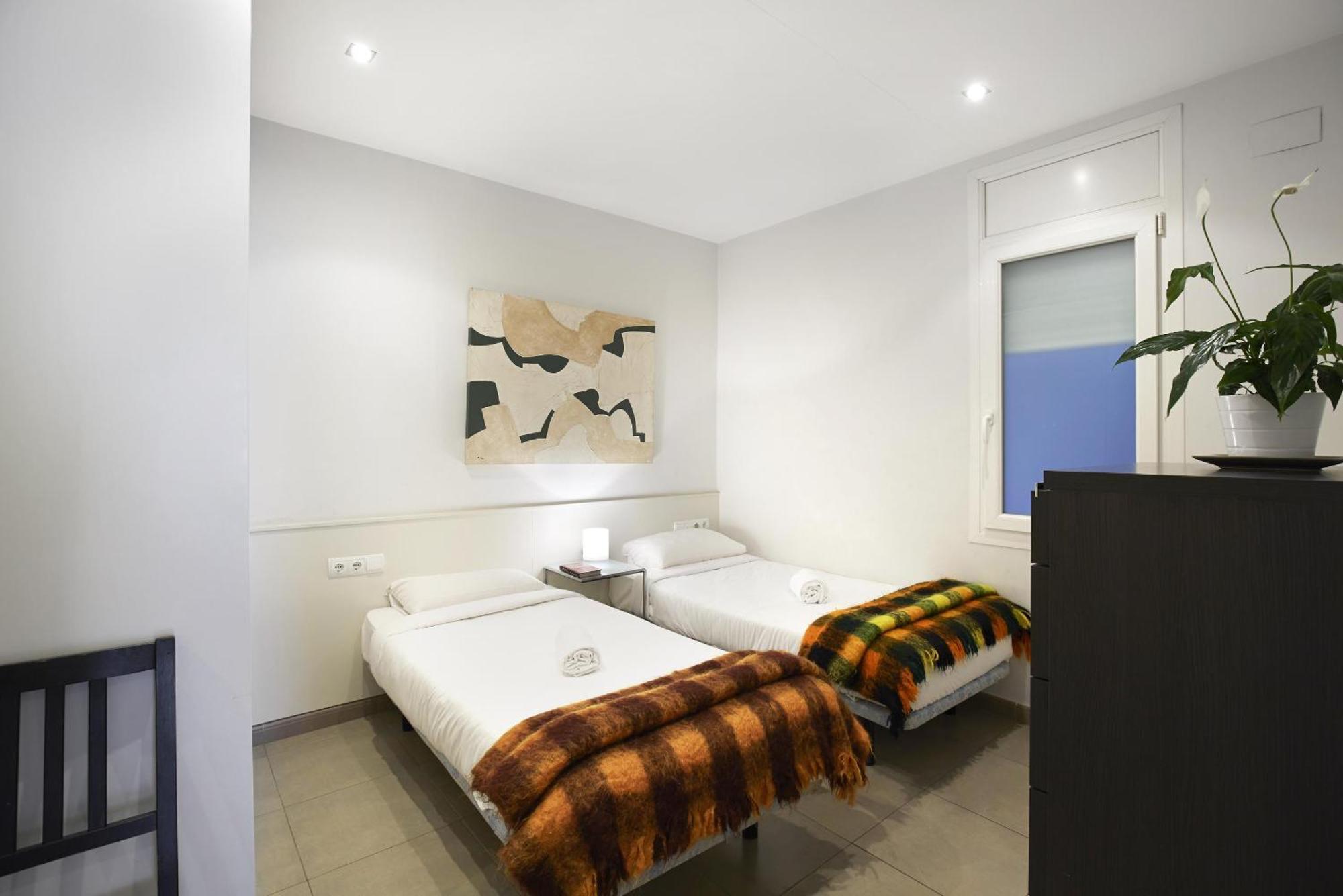 Calvet Apartment