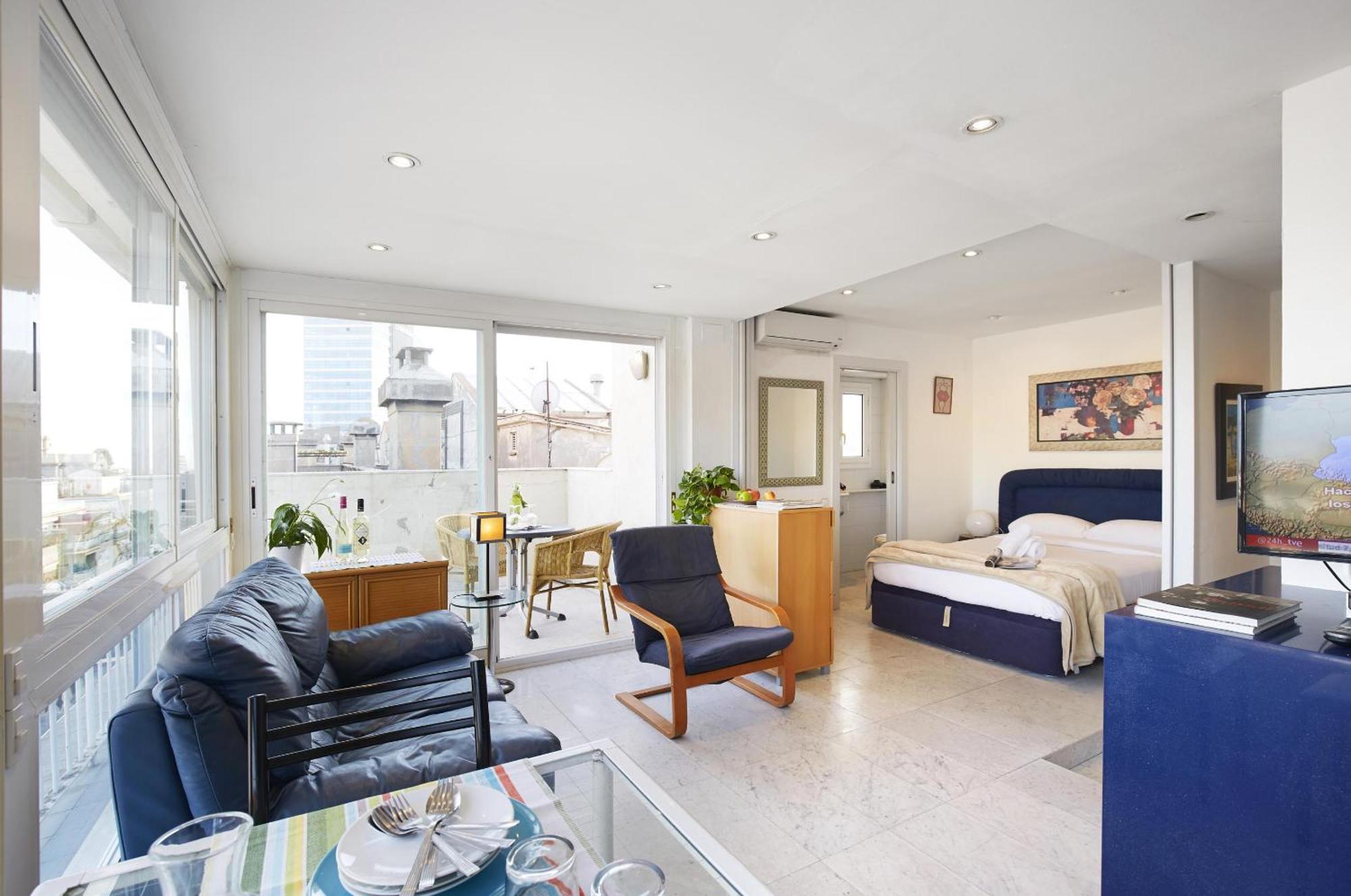 Calvet Apartment