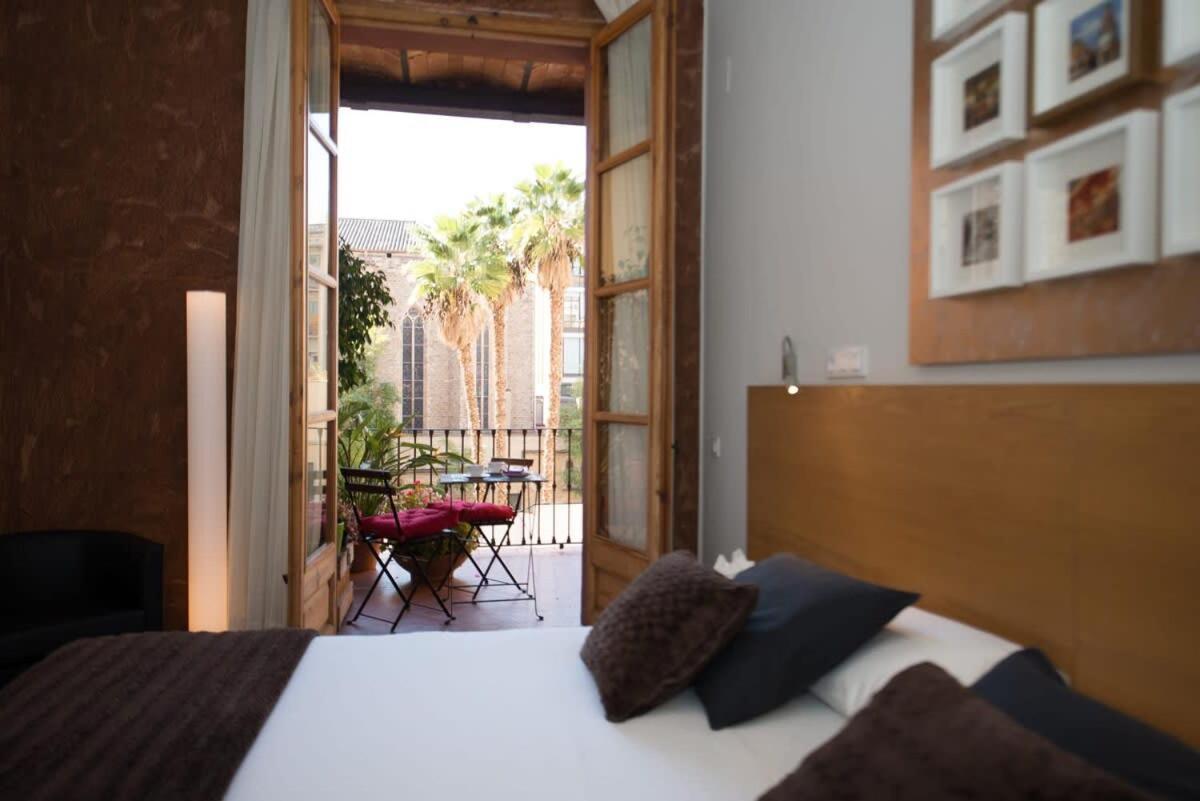 Paseo De Gracia Catalan 4bd With Private Terrace